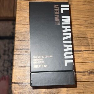 Il Makiage brand new AFTER party foundation sealed